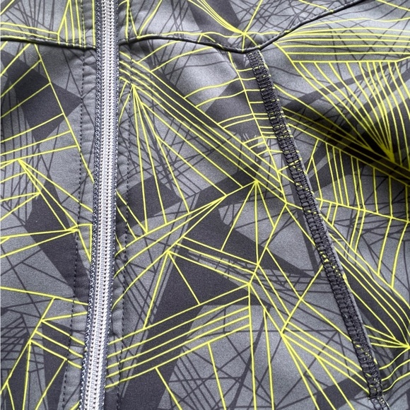 LL Bean midweight all weather coat Grey/neon yellow line pattern Size M.… - Picture 3 of 12